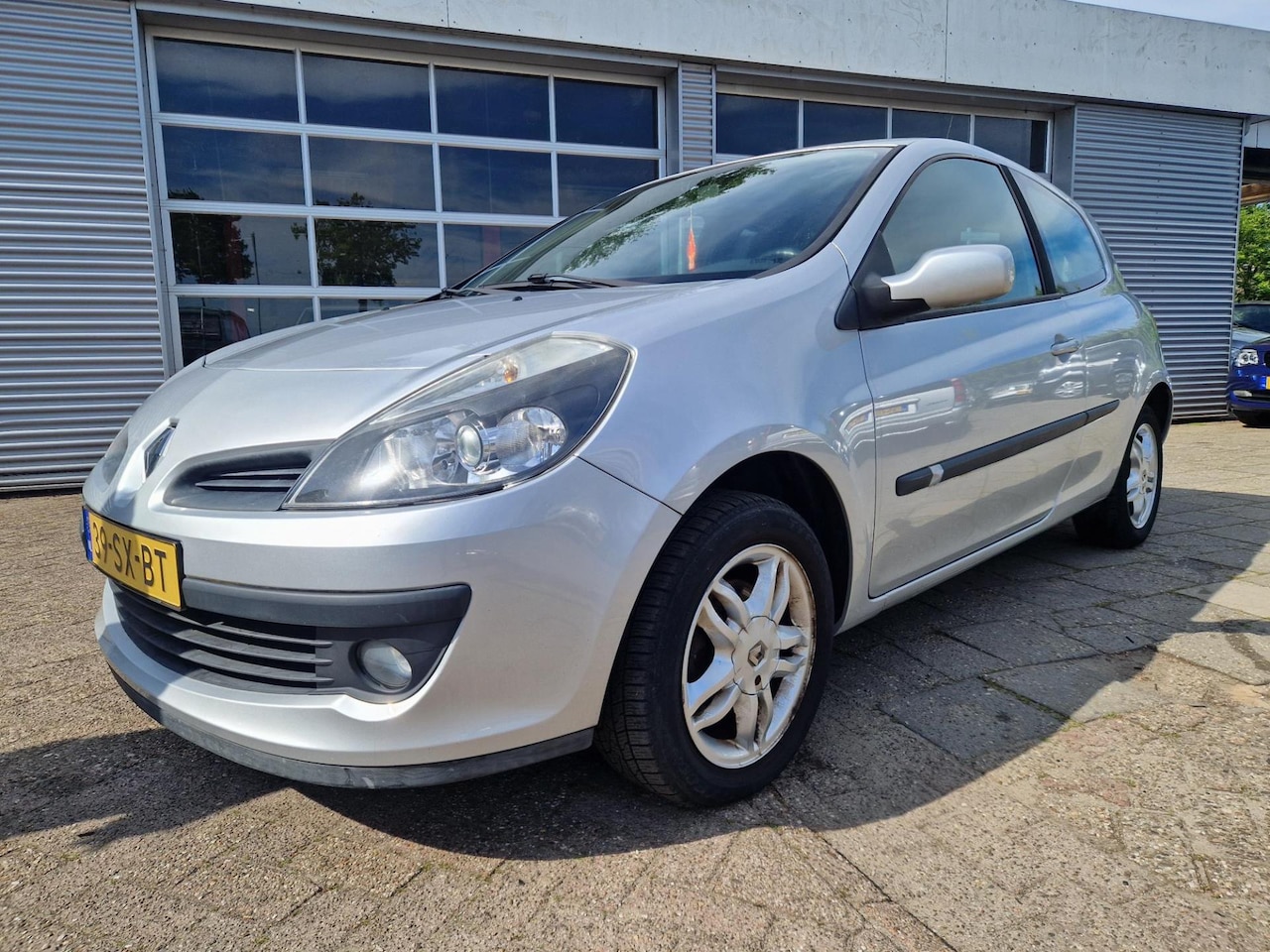 Renault Clio - 1.2-16V Team Spirit 1.2-16V Team Spirit - AutoWereld.nl