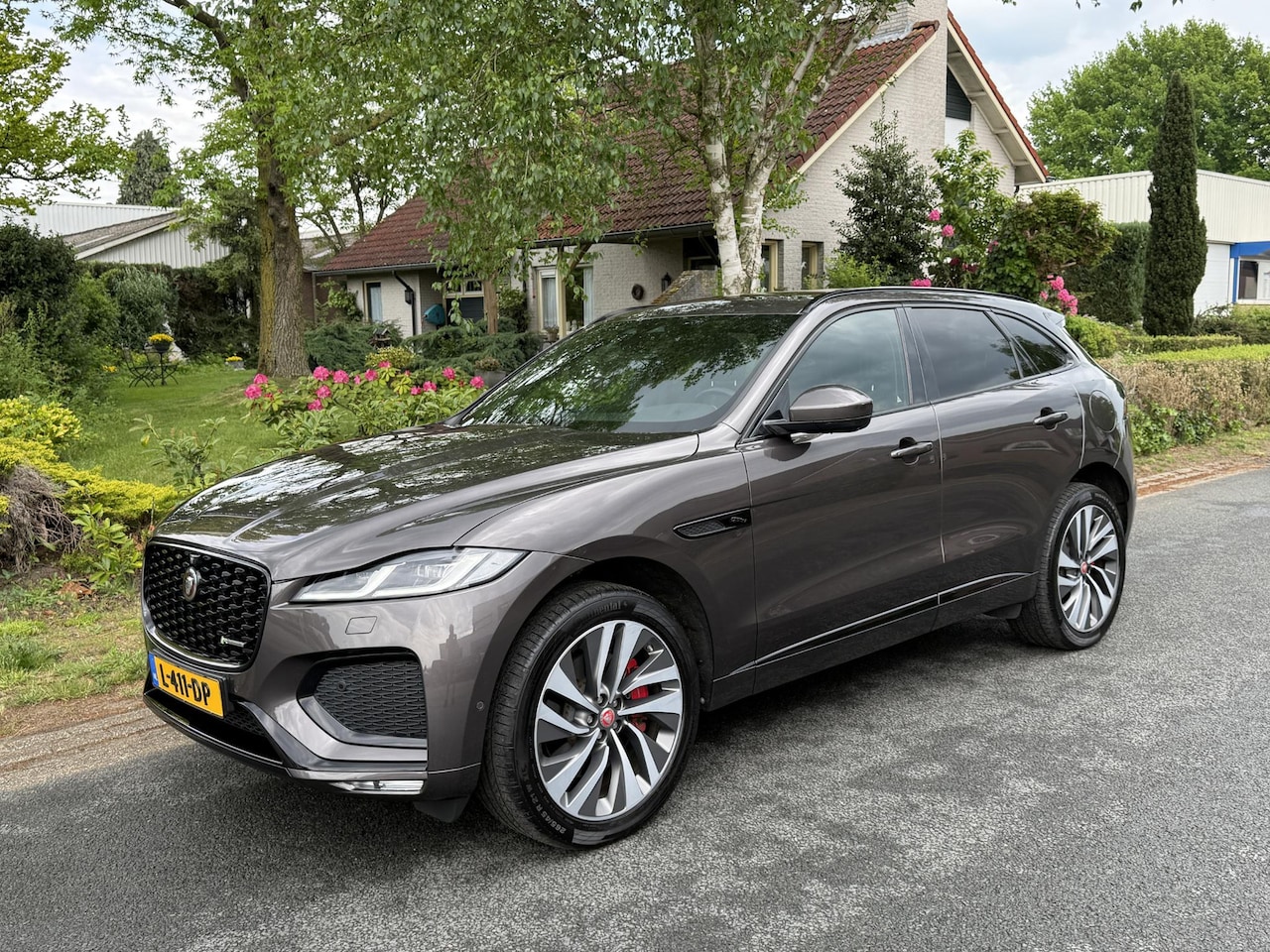 Jaguar F-Pace - 2.0 P400e PHEV HSE R-Dynamic Pano•Meridian - AutoWereld.nl