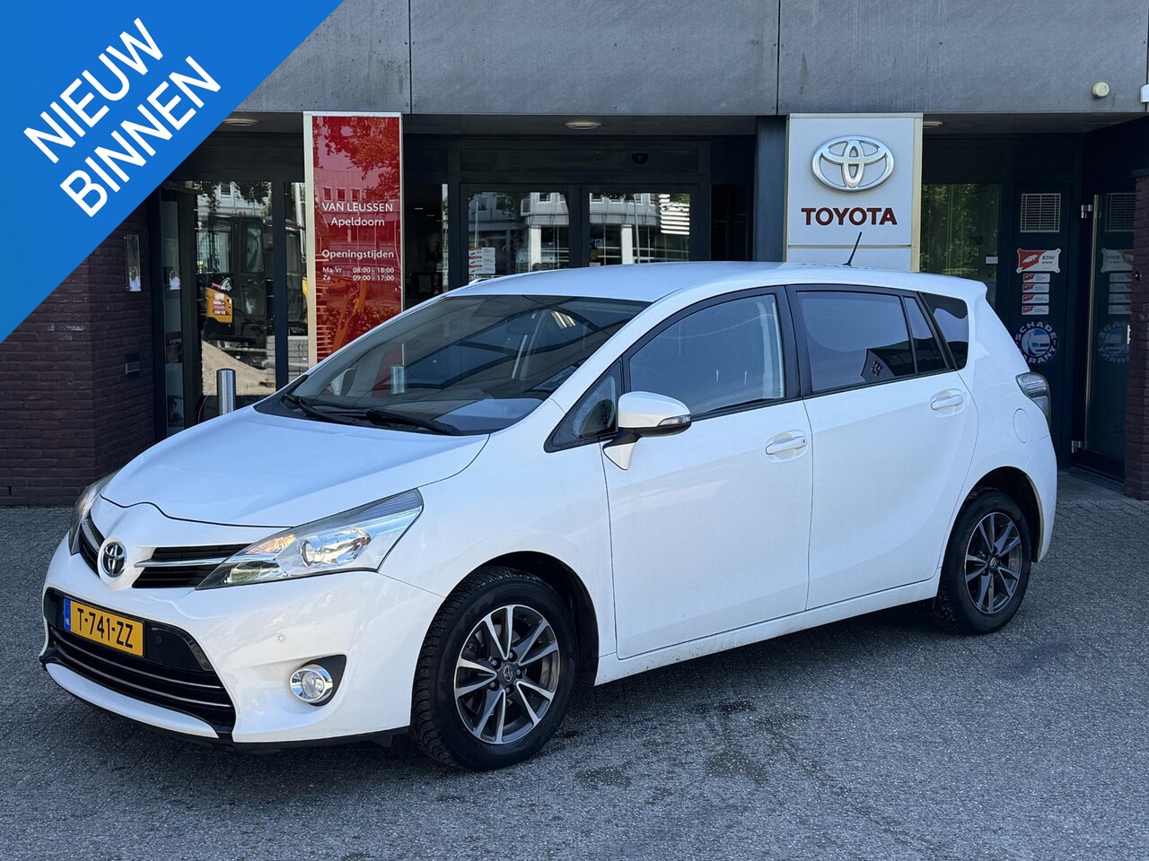 Toyota Verso - 1.8 VVT-i ASPIRATION STOELVERW PARK-SENSOREN CAMERA CLIMA CRUISE BLUETOOTH 16'' LM-VELGEN - AutoWereld.nl