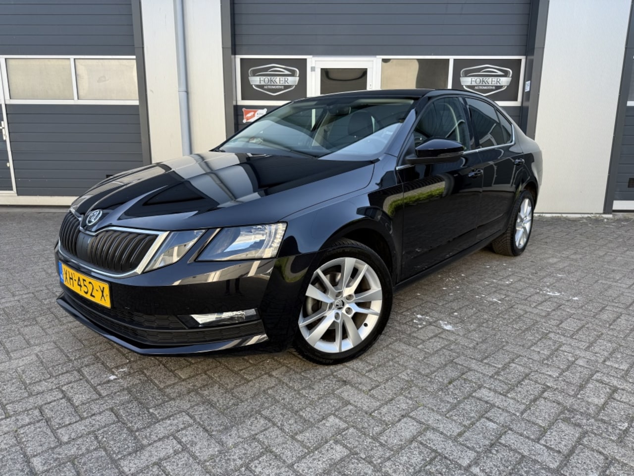 Skoda Octavia - 1.5 TSI Grt Amb Bns BTW NAP Stoelverwarming Carplay PDC 17" lich - AutoWereld.nl