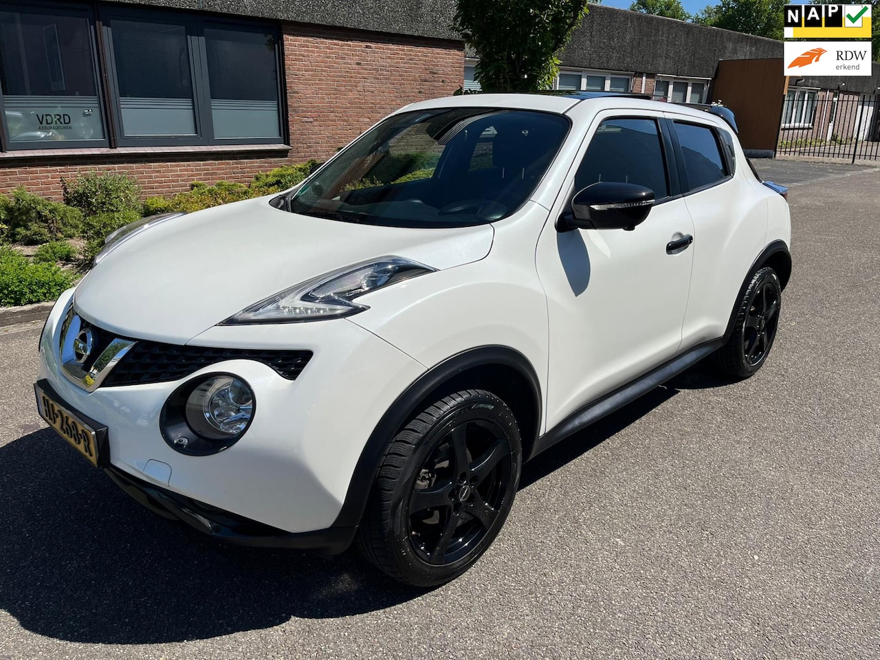 Nissan Juke - 1.6 Tekna Dealerauto BLIS Pano N.A.P VOL! - AutoWereld.nl