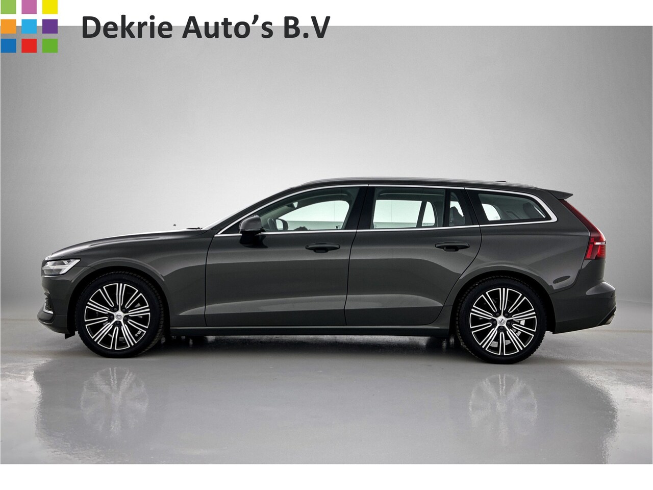 Volvo V60 - D4 191PK Automaat Inscription *59.661KM* / Panoramadak / Leder Sportstoelen / Pdc.+Camera - AutoWereld.nl