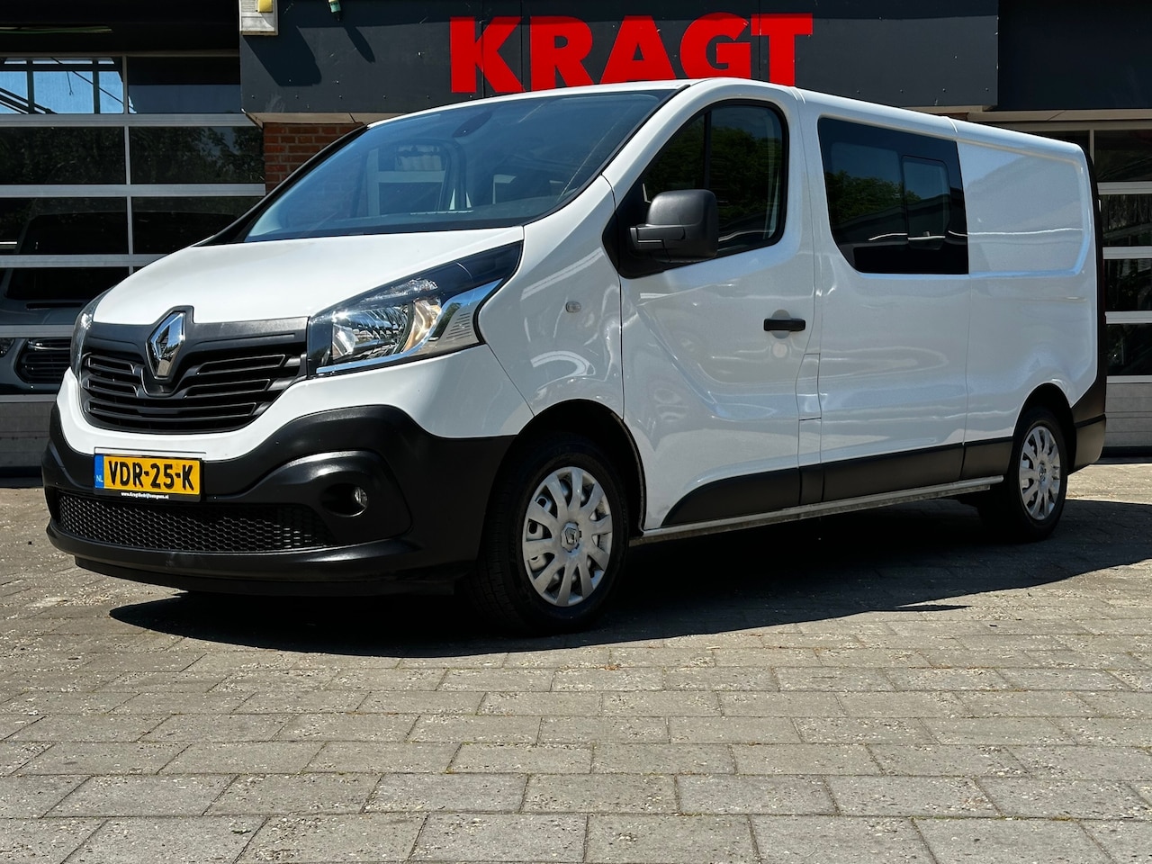 Renault Trafic - 1.6 dCi T29 L2H1 Dubbelcabine Work Edition Energy, NAVI, Cruise, Airco, trekhaak, zes zitp - AutoWereld.nl