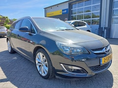 Opel Astra Sports Tourer - 1.4 Turbo Cosmo - Leder - Navigatie - Trekhaak