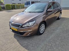 Peugeot 308 SW - 1.2 PureTech Blue Lease Executive