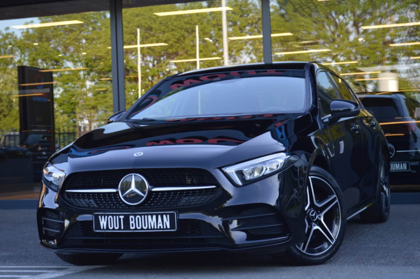 Mercedes-Benz A-klasse - 250 e AMG Led Panorama Widescreen Sfeer Camera Night Augmented Pdc - AutoWereld.nl