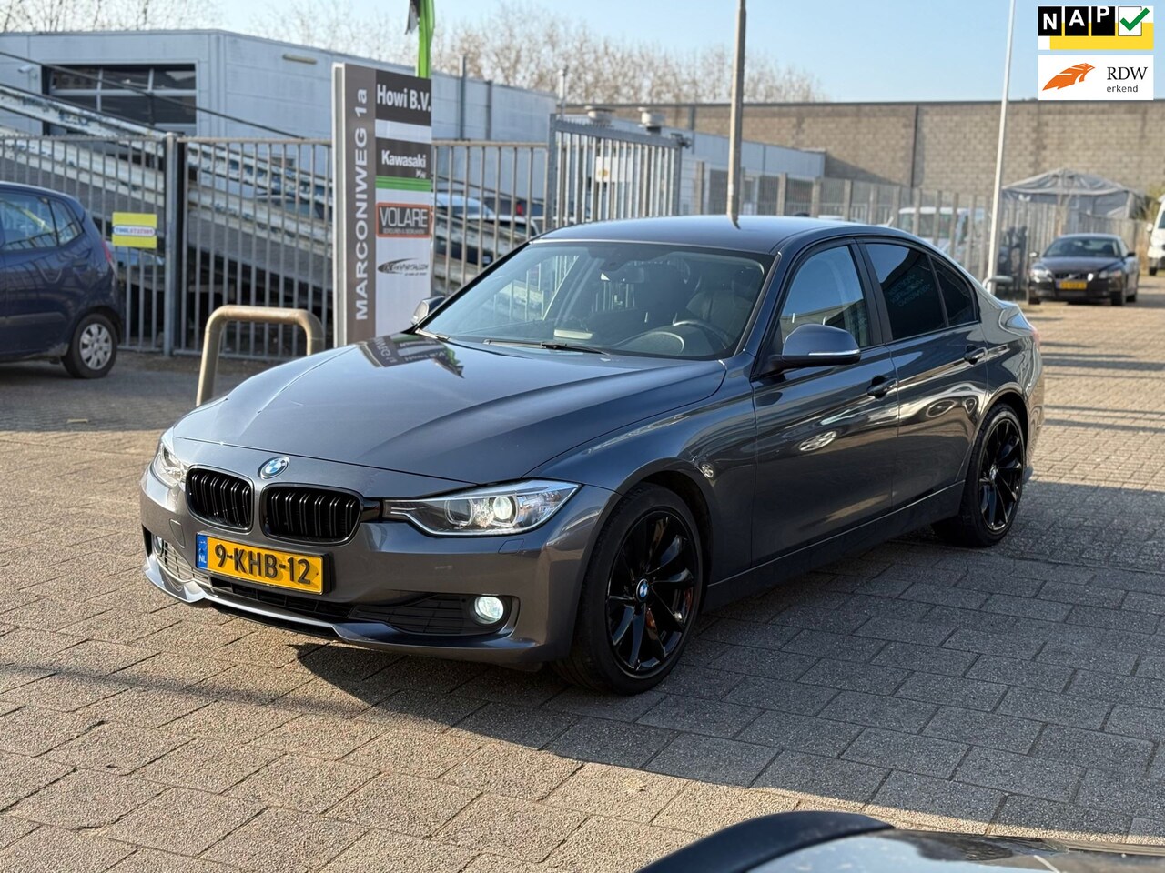 BMW 3-serie - 320i EfficientDynamics Edition Business 320i EfficientDynamics Edition Business - AutoWereld.nl