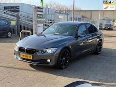 BMW 3-serie - 320i EfficientDynamics Edition Business