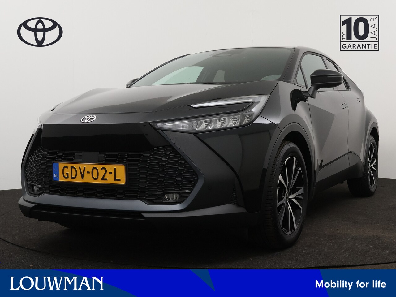 Toyota C-HR - 1.8 Hybrid 140 Dynamic | Camera | Climate Control | Dodehoek Ass. | LM velgen | Parkeersen - AutoWereld.nl