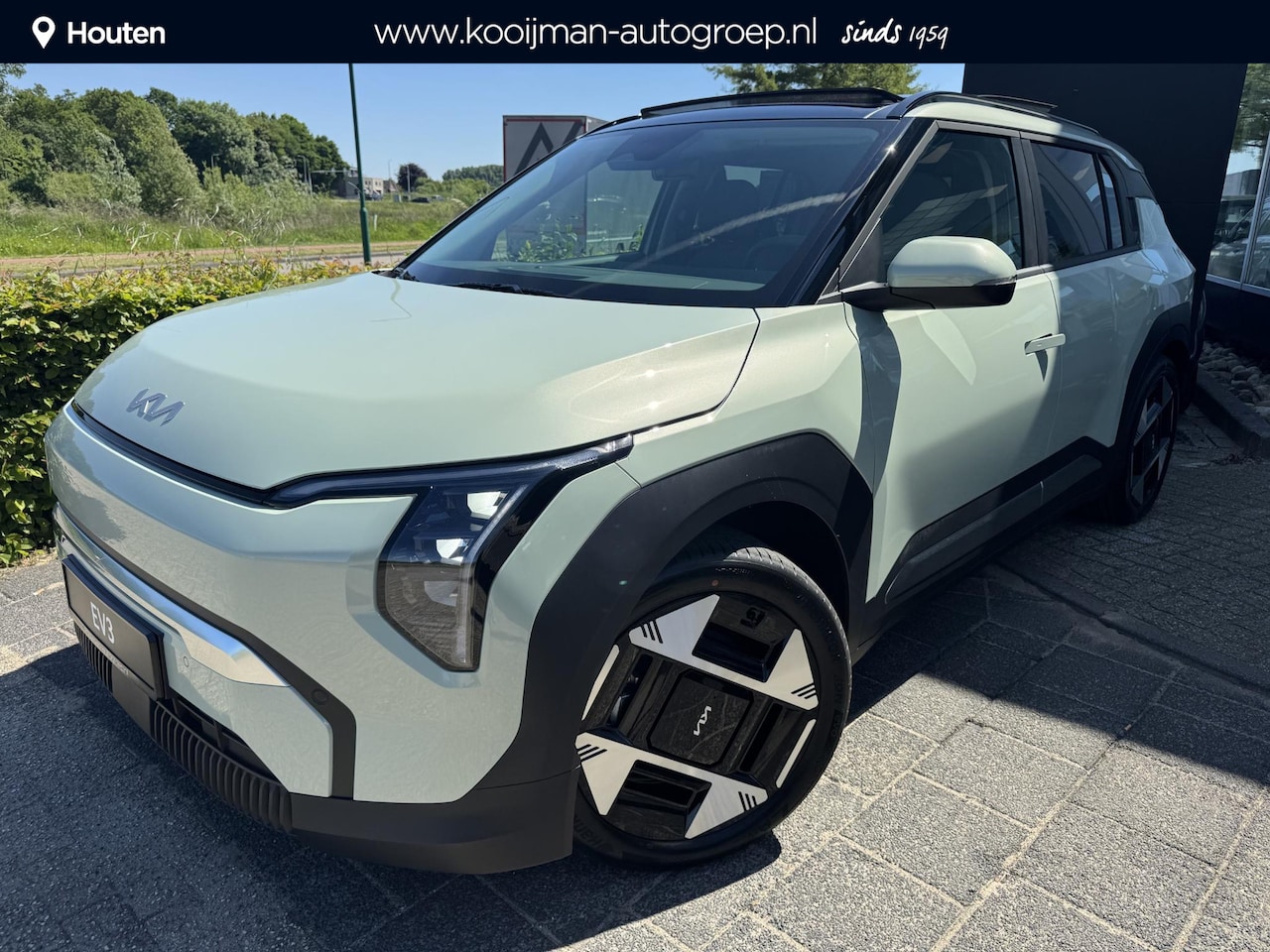 Kia EV3 - Plus Advanced 58.3 kWh €37.965,- RIJKLAAR! Nu €3.230,- voordeel! Meerdere kleuren en uitvo - AutoWereld.nl