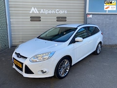 Ford Focus Wagon - 1.0 EcoBoost Titanium Airco / Stoelverw / Trekhaak / APK 02-2026