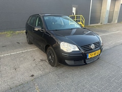 Volkswagen Polo - 1.4-16V Optive