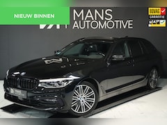 BMW 5-serie Touring - 540i xDrive / PANODAK / Soft Close / CAMERA / HUD / KEYLESS