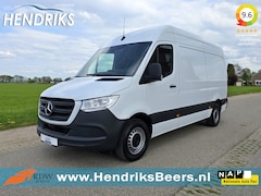 Mercedes-Benz Sprinter - 317 1.9 CDI L2 H2 RWD - 170 Pk - Automaat - MBUX - Navi - ParkeerCamera - Stoelverwarming