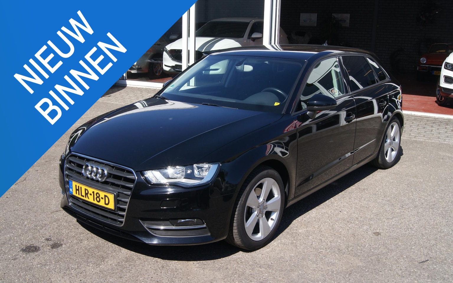 Audi A3 Sportback - 1.2 TFSI Attraction Clima,Pdc,Cruise,Trekhaak,RIJKLAARPRIJS!! - AutoWereld.nl
