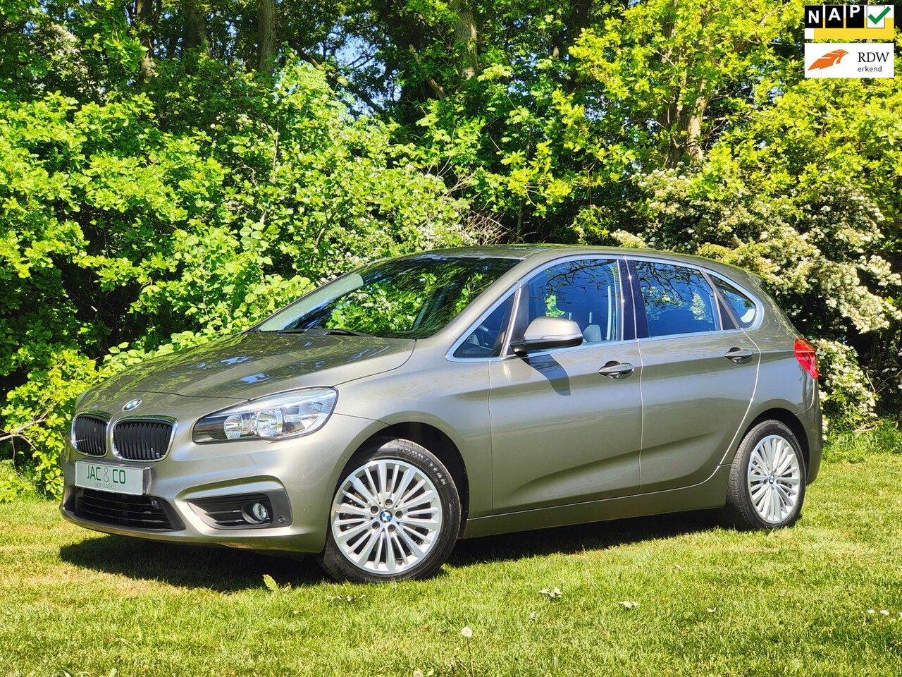 BMW 2-serie Active Tourer - 218i Essential 136-pk Automaat - AutoWereld.nl