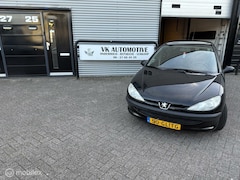 Peugeot 206 - 1.6-16V Gentry