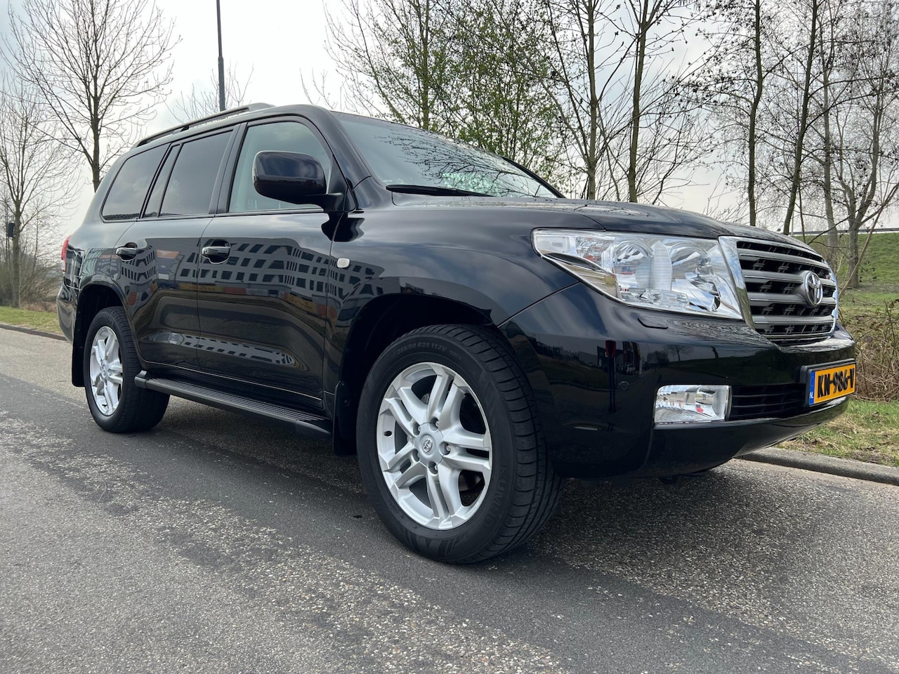 Toyota Land Cruiser V8 - 4.5 D-4D Executive 7p. UNIEK nieuwstaat zeer netjes - AutoWereld.nl