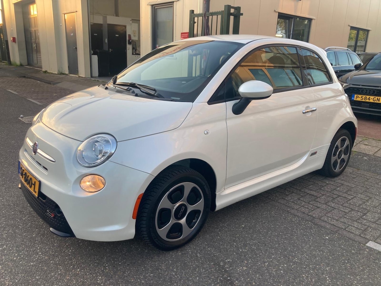 Fiat 500e - 24kwh Albarth Leder airco - AutoWereld.nl