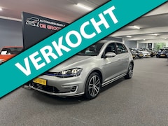 Volkswagen Golf - 1.4 TSI GTE Connected Series / NL-auto / Hybrid