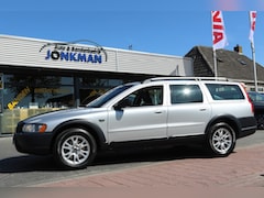 Volvo XC70 - 2.5 T AWD SUMMUM zeer nette auto