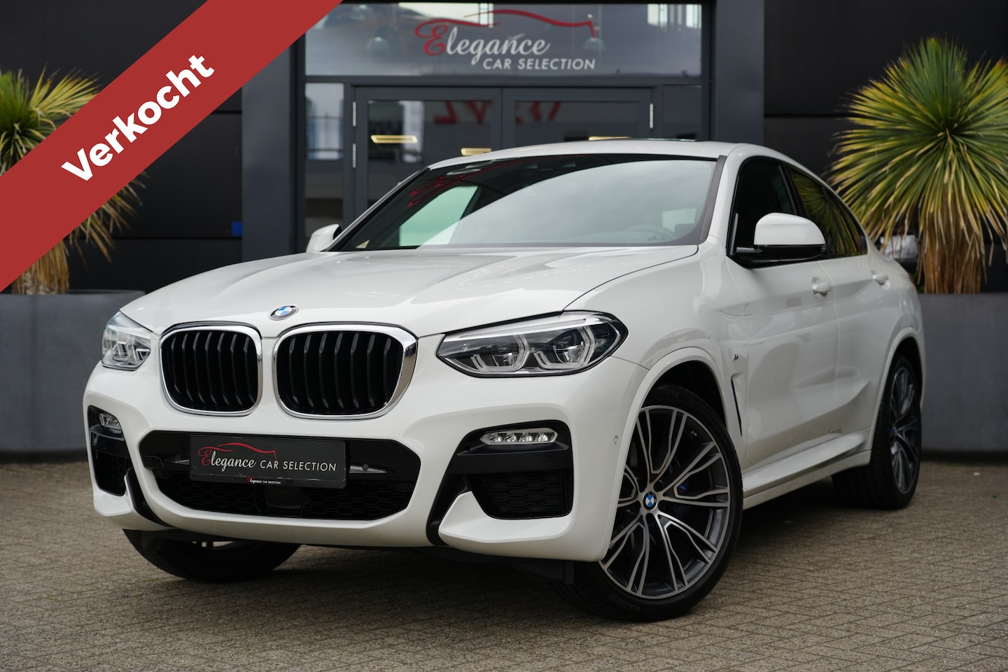 BMW X4 - xDrive30i High Executive 252pk Panoramadak/Stoelverwarming/Camera - AutoWereld.nl