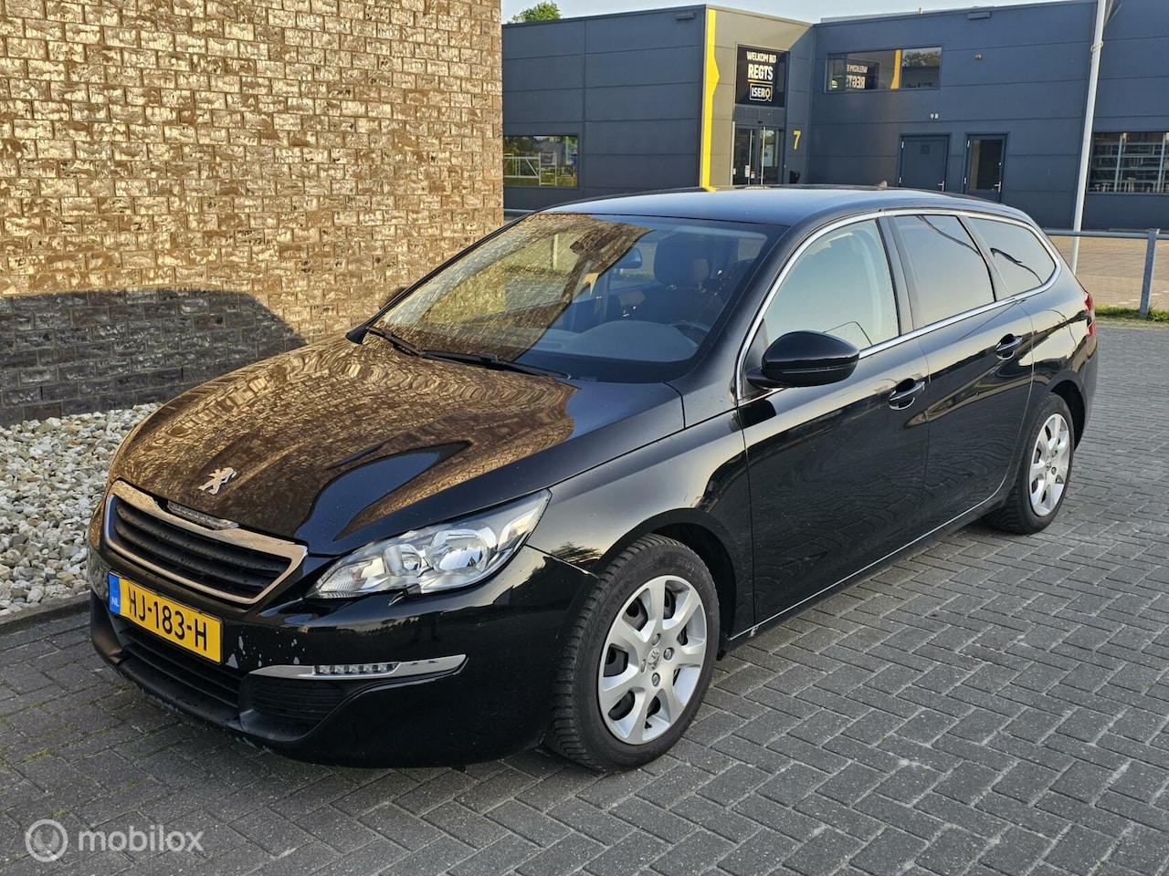 Peugeot 308 SW - 1.6 BlueHDI Blue Lease Executive 1.6 BlueHDI Blue Lease Executive - AutoWereld.nl