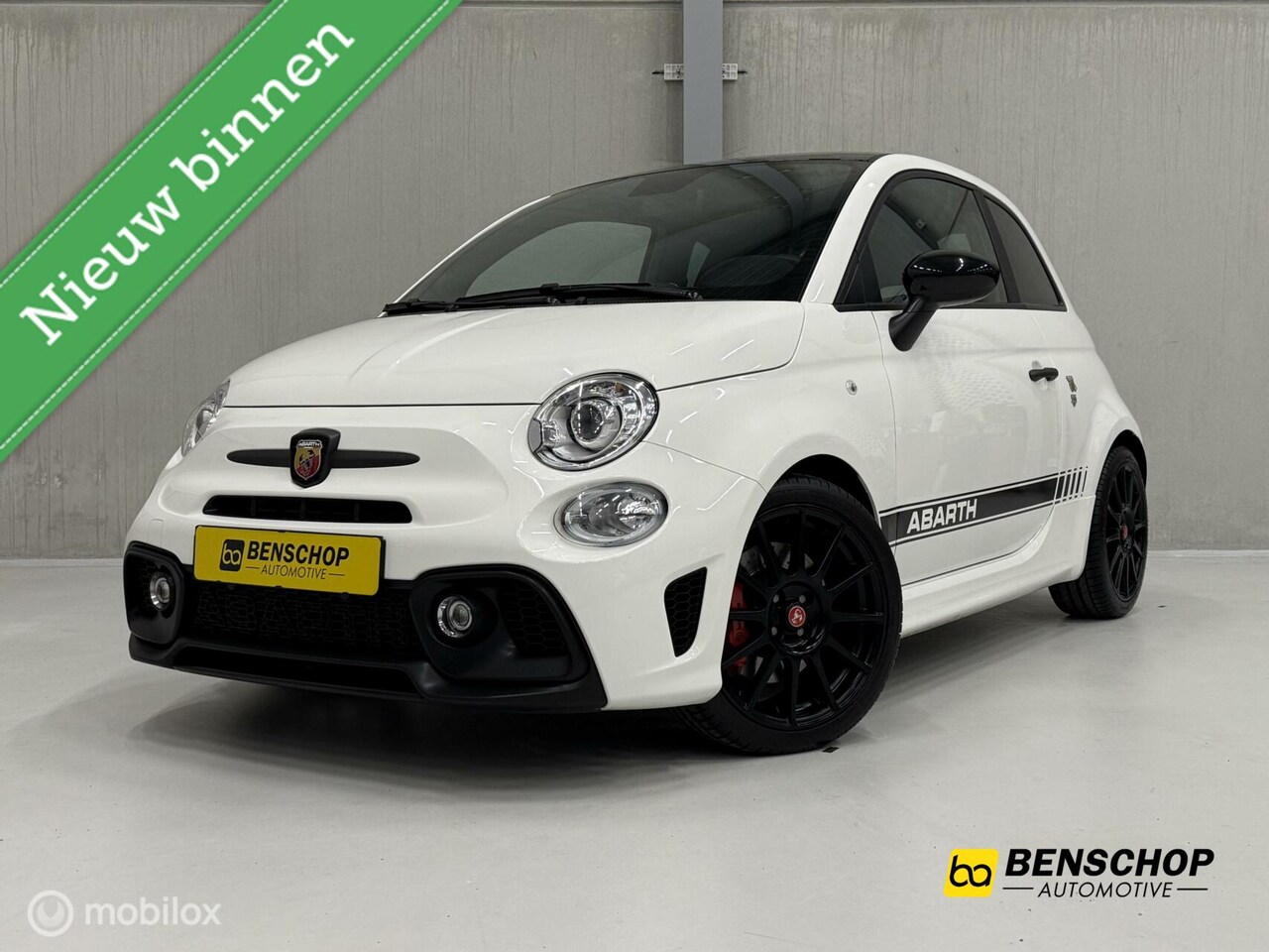 Fiat 500 Abarth - 1.4 T-Jet 595 Esseesse Sabelt Carbon Navi Carplay Akrapovic - AutoWereld.nl