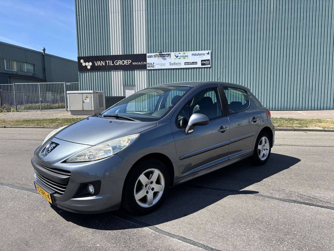 Peugeot 207 - 1.4 VTi Style 5-Deurs 96 PK. Zuinige en zeer fijn rijdende auto !!! - AutoWereld.nl