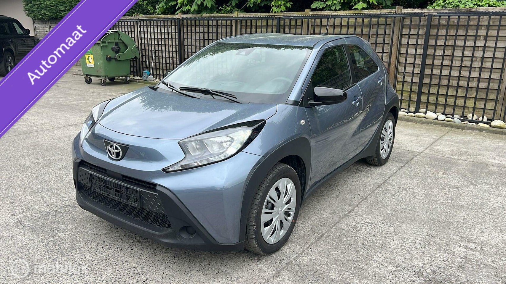 Toyota Aygo X - 1.0 VVT-i S-CVT AUTOMAAT Envy Clima / Camera / Carplay / 14.315 KM / nov 2024!!! - AutoWereld.nl