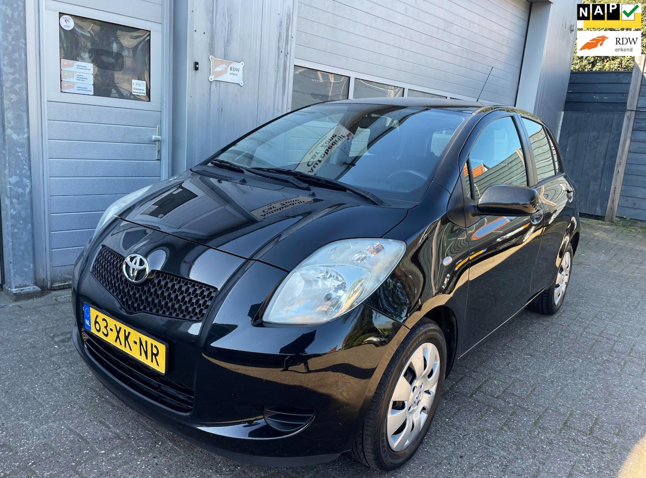 Toyota Yaris - 1.3 VVTi 5DR 2006-Airco-Trekhaak-APK 29-6-2026 - AutoWereld.nl
