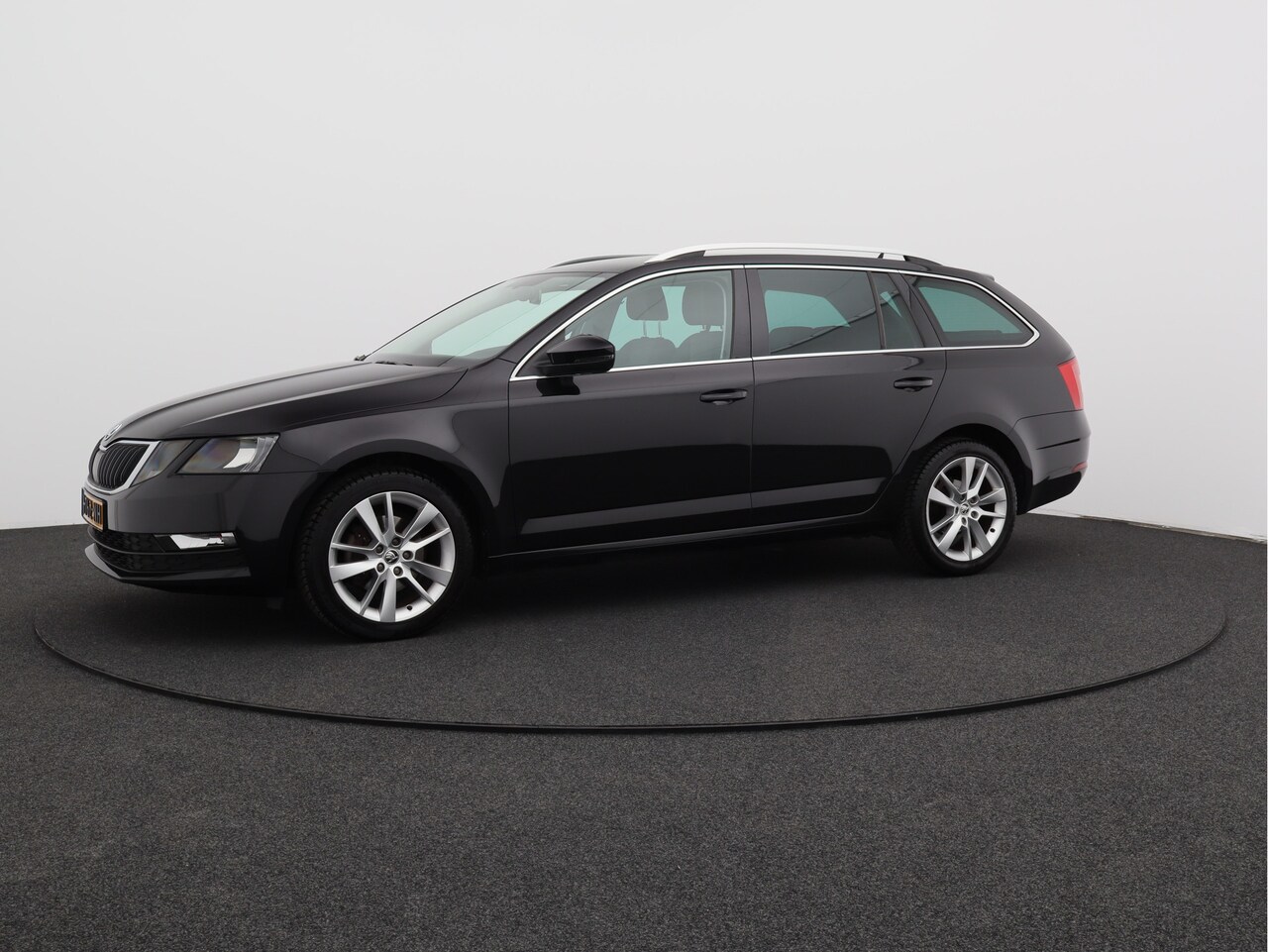 Skoda Octavia Combi - 1.0 TSI Greentech Business Edition/ achteruitrijcamera/ zeer mooi! - AutoWereld.nl