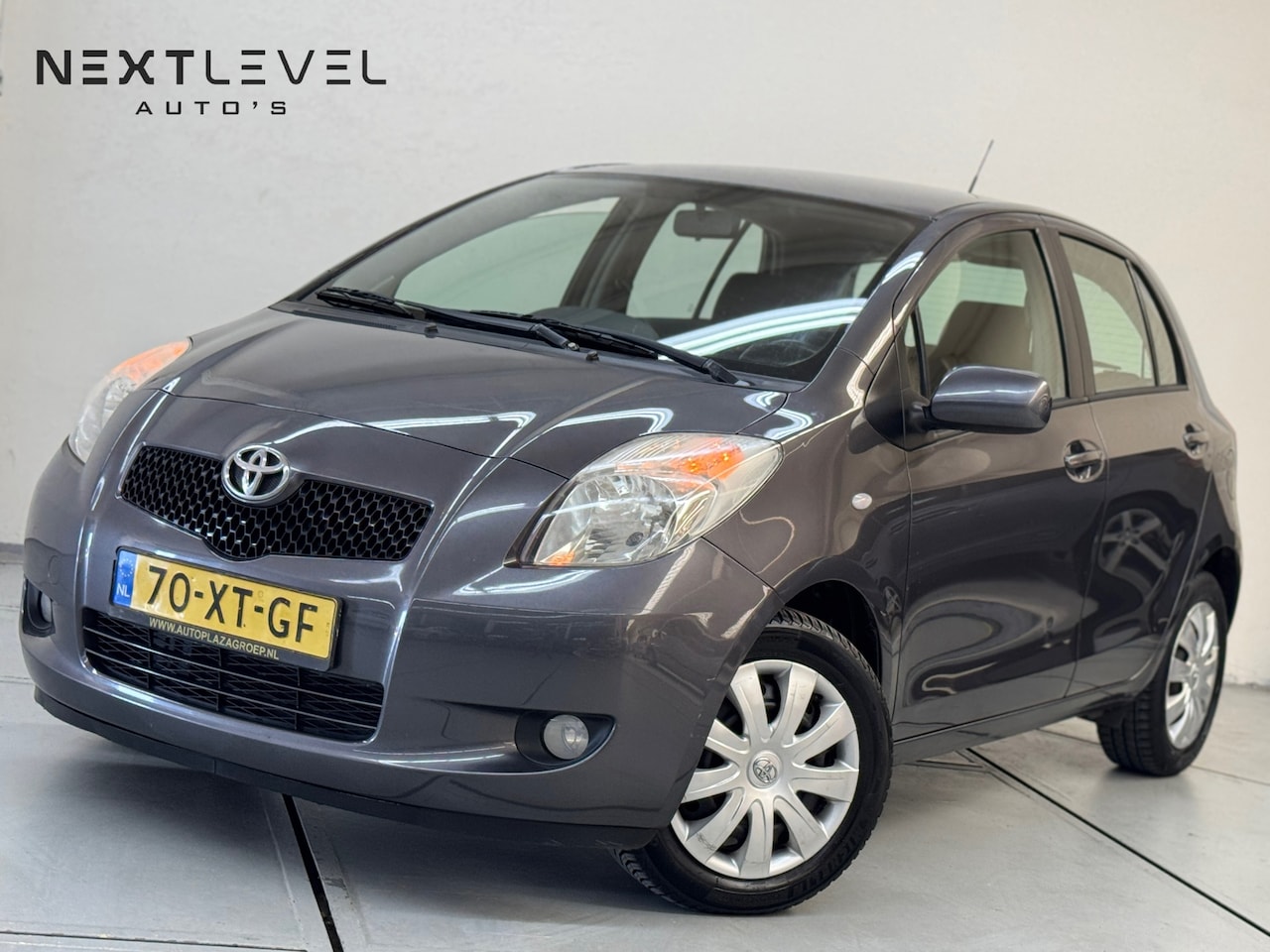 Toyota Yaris - 1.3 VVTi Sol MMT Automaat Airco Dealeronderhouden - AutoWereld.nl