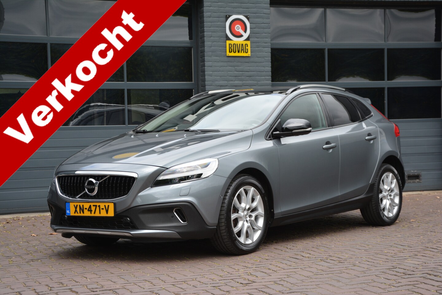 Volvo V40 Cross Country - 1.5 T3 Polar+ Luxury 1.5 T3 Polar+ Luxury - AutoWereld.nl