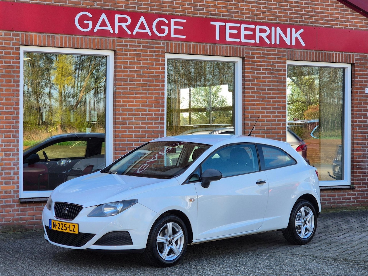Seat Ibiza - 1.2 Reference 69PK 3drs airco, elektr.ramen, centr.vergr, pdc, lmv - AutoWereld.nl