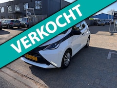 Toyota Aygo - 1.0 VVT-i x-fun Nw Airco / Cruise / Nw Apk