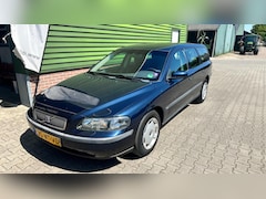 Volvo V70 - 2.4