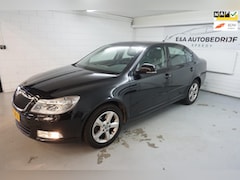 Skoda Octavia - 1.6 TDI Greentech Elegance Business Line /LEDER /XENON /SCHUIF DAK