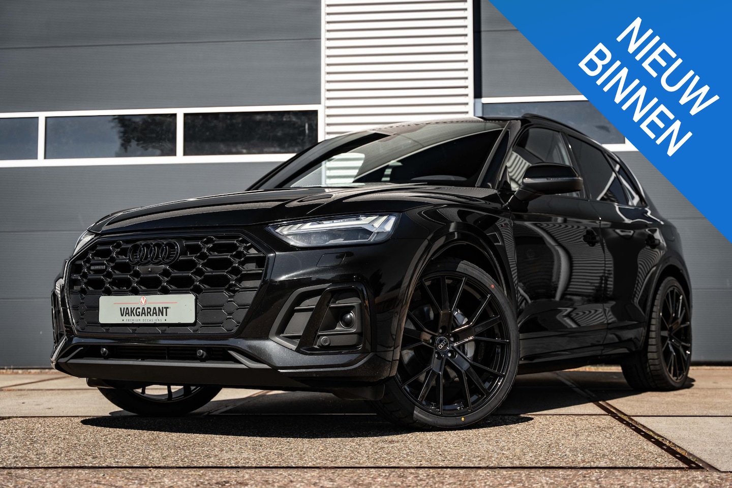 Audi Q5 - 55 TFSI e quattro Competition Rs Zetels | panorama | Luchtvering | ACC | B&O - AutoWereld.nl