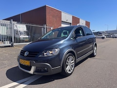 Volkswagen Golf - 1.4 TSI Cross / Cruise control / Climate