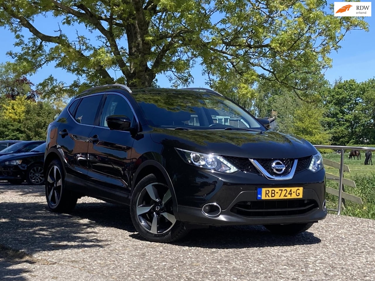 Nissan Qashqai - 1.2 N-Connecta | Pano + 360° Camera + Cruise + Clima nu € 14.975,-!!! - AutoWereld.nl
