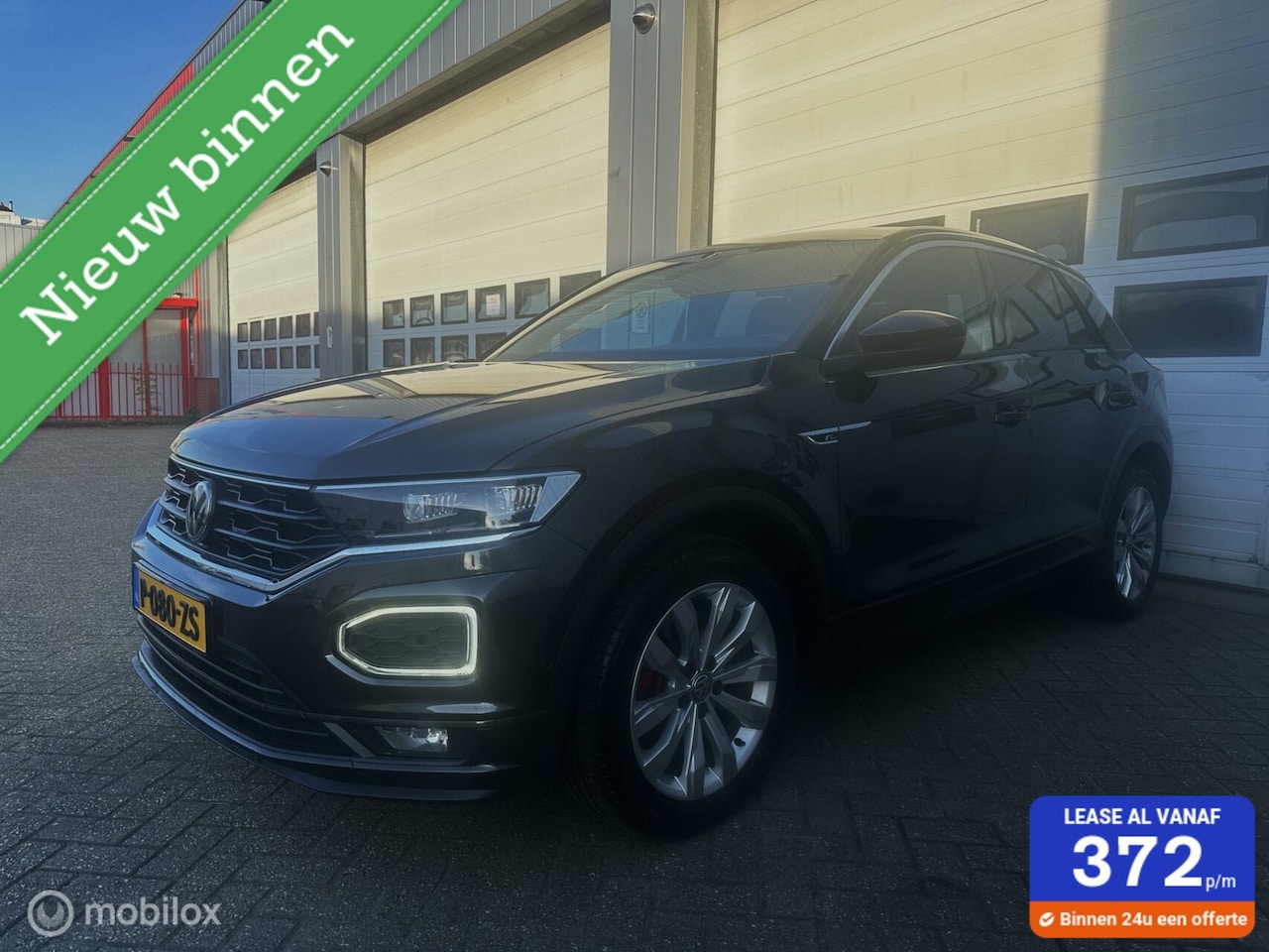 Volkswagen T-Roc - 1.5 TSI Sport Business R 1.5 TSI Sport Business R - AutoWereld.nl