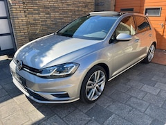 Volkswagen Golf - 1.5 TSI Highline / Panorama dak