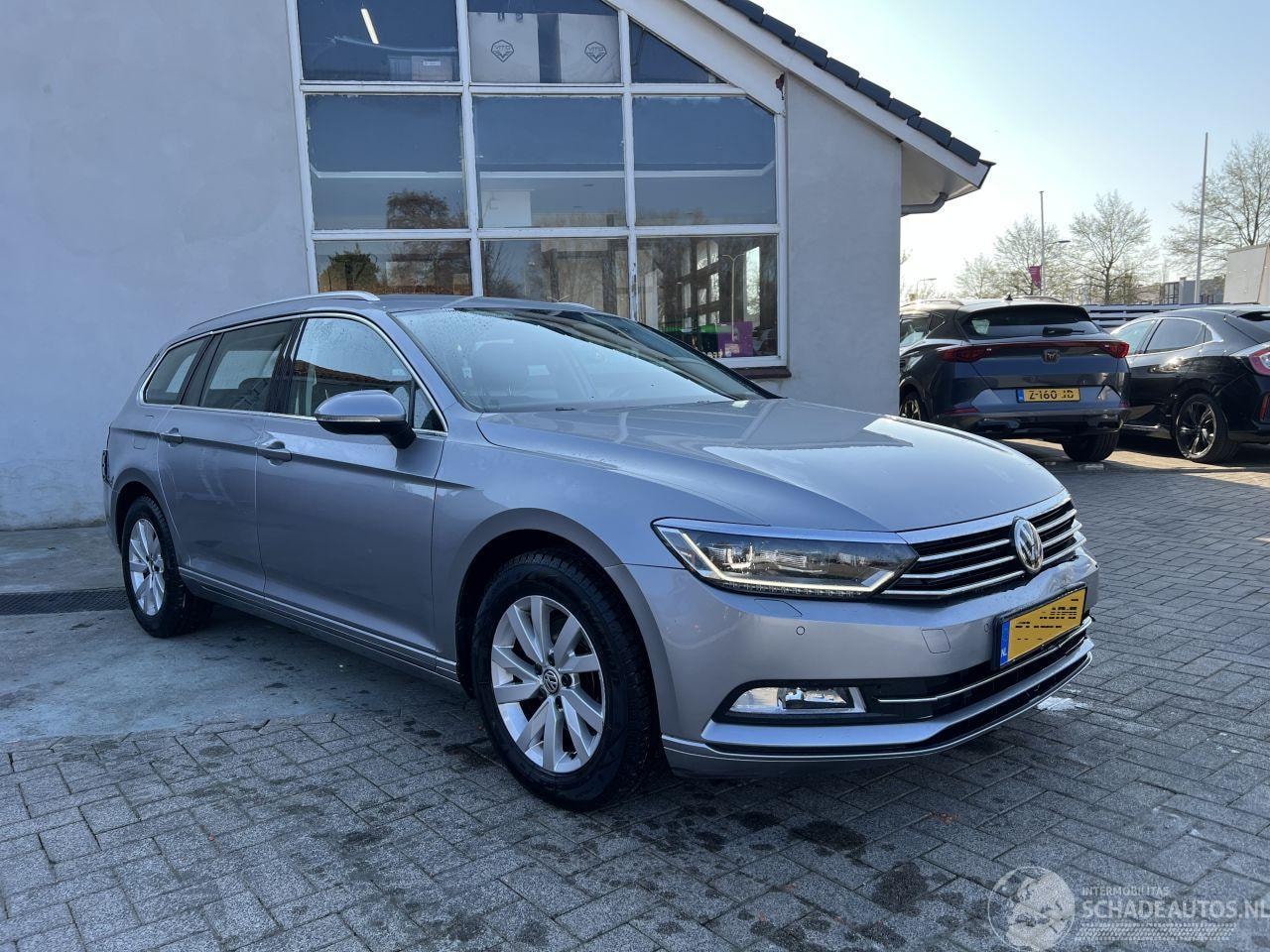 Volkswagen Passat Variant - 1.4 TSI ACT Comfortline Business automaat! - AutoWereld.nl