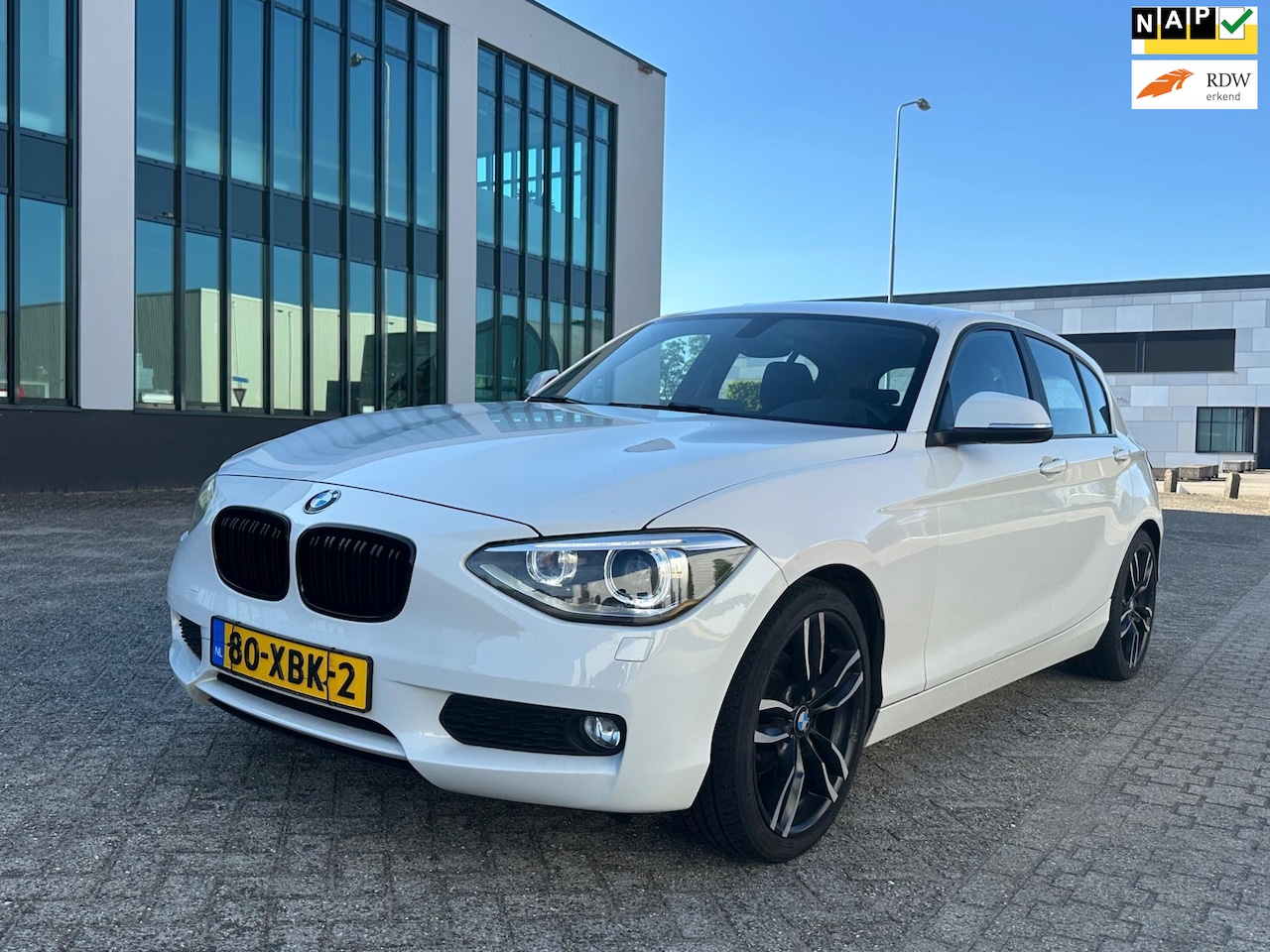 BMW 1-serie - 116i Business+ Apk nieuw - AutoWereld.nl