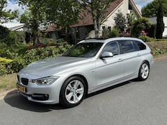 BMW 3-serie Touring - 320i High Executive 184PK Automaat•Pano•Trekhaak