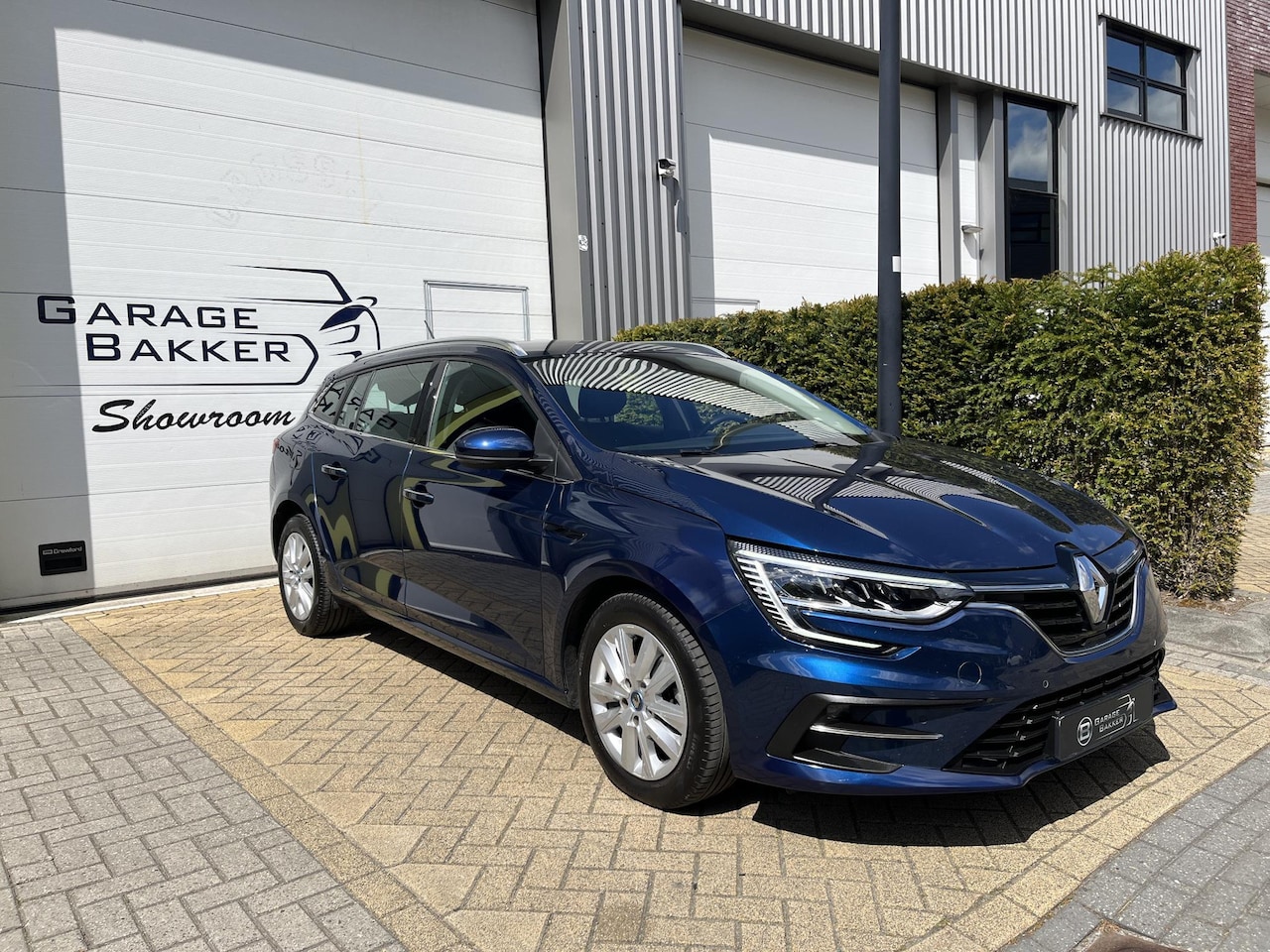 Renault Mégane E-Tech - Estate 1.6 Plug-In Hybrid 160 Business Zen LED-verlichting, Navigatie, Digital Dash, Parke - AutoWereld.nl