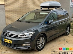 Volkswagen Touran - 1.4 TSI Highline 7p - Automaat - Pano