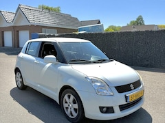 Suzuki Swift - 1.3 5-deurs WIT Airco 2 sleutels Nette auto
