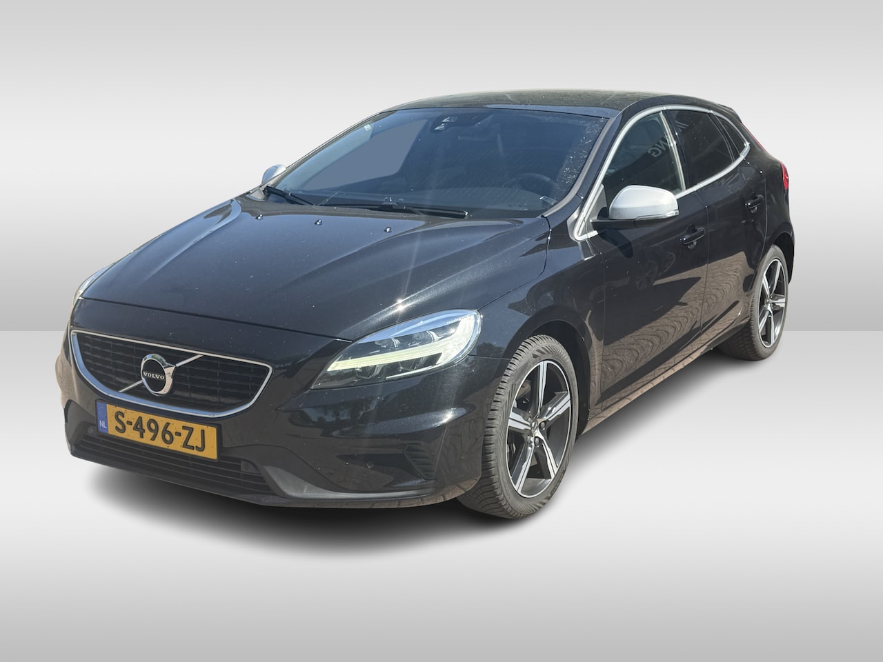 Volvo V40 - 1.5 T2 Inscription R-Design / Panoramadak / Camera / Leder / Keyless / 17'' / Navigatie / - AutoWereld.nl